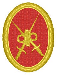 Медалът с двата меча се присъжда на войници, които са служели 24 години в армията. Турел имал три такива медала.